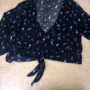 Floral 3/4 Sleeve Crop Top.